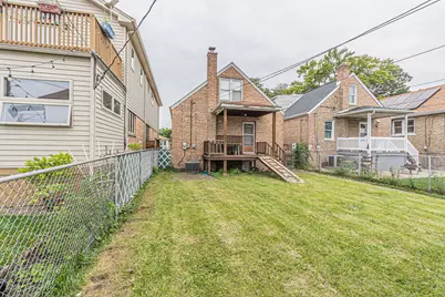 5219 N Marmora Avenue, Chicago, IL 60630 - Photo 19