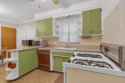 5219 N Marmora Avenue, Chicago, IL 60630 - Photo 11