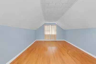 5219 N Marmora Avenue, Chicago, IL 60630 - Photo 9