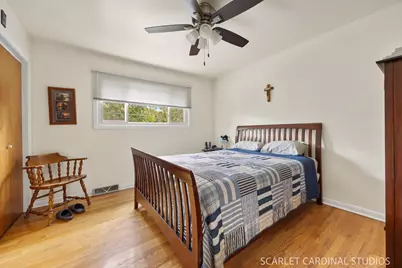 301 E Vermont Street, Villa Park, IL 60181 - Photo 7