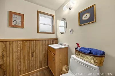 301 E Vermont Street, Villa Park, IL 60181 - Photo 13