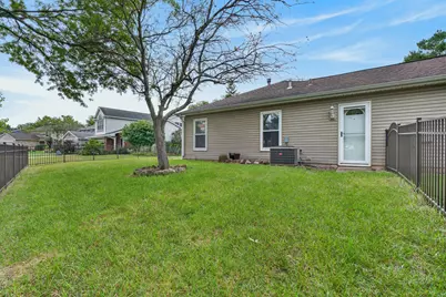 650 Wainsford Drive, Hoffman Estates, IL 60169 - Photo 27