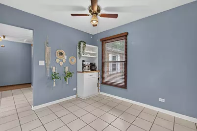 650 Wainsford Drive, Hoffman Estates, IL 60169 - Photo 17