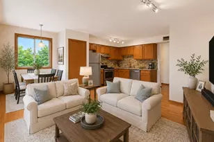 2453 S Archer Ave, Chicago, IL 60616 - Photo 3