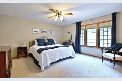 1739 Farwell Avenue, Des Plaines, IL 60018 - Photo 33