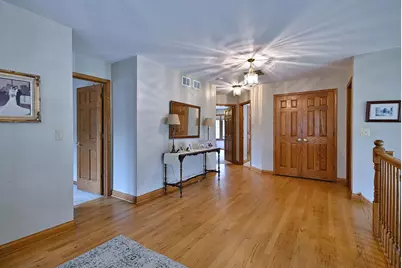 1739 Farwell Avenue, Des Plaines, IL 60018 - Photo 29