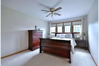 1739 Farwell Avenue, Des Plaines, IL 60018 - Photo 35