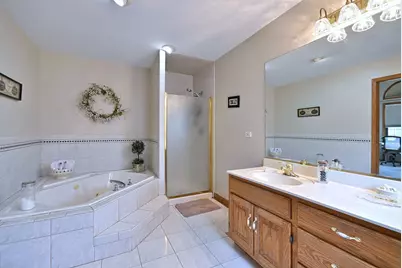 1739 Farwell Avenue, Des Plaines, IL 60018 - Photo 41