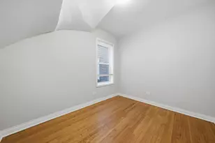 5039 W Cullom Ave, Chicago, IL 60641 - Photo 9