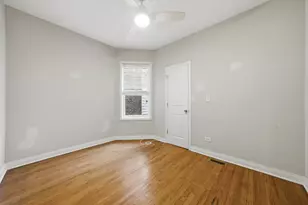 5039 W Cullom Ave, Chicago, IL 60641 - Photo 11