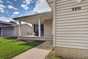 2801 Essington St, Bloomington, IL 61705 - Photo 33