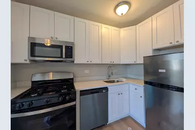 2600 N Kimball Avenue #402, Chicago, IL 60647 - Photo 5