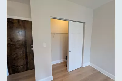 2600 N Kimball Avenue #402, Chicago, IL 60647 - Photo 9