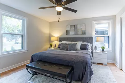 210 S Wa Pella Avenue, Mount Prospect, IL 60056 - Photo 11