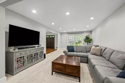 154 Willow Avenue, Deerfield, IL 60015 - Photo 5