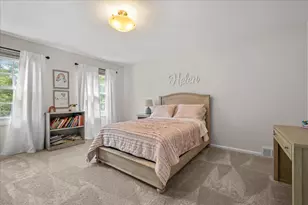 154 Willow Ave, Deerfield, IL 60015 - Photo 17