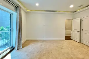 2453 W Irving Park Rd, Chicago, IL 60618 - Photo 15