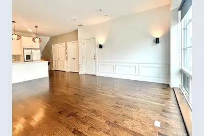 2453 W Irving Park Road #1E, Chicago, IL 60618 - Photo 5