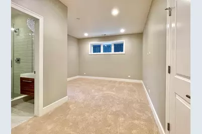2453 W Irving Park Road #1E, Chicago, IL 60618 - Photo 27