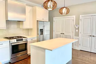 2453 W Irving Park Rd, Chicago, IL 60618 - Photo 9