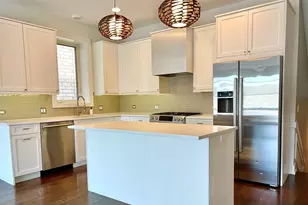 2453 W Irving Park Rd, Chicago, IL 60618 - Photo 7