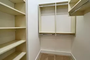 2453 W Irving Park Rd, Chicago, IL 60618 - Photo 19