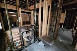 5733 S Wolcott Ave, Chicago, IL 60636 - Photo 9