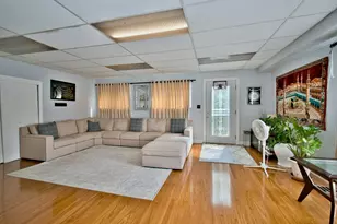 6948 Beckwith Rd, Morton Grove, IL 60053 - Photo 15