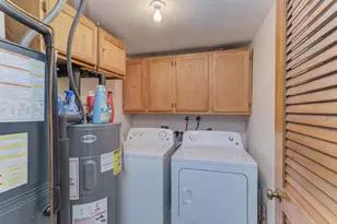 9165 N Rd, Palos Hills, IL 60465 - Photo 13