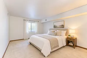 9165 N Rd, Palos Hills, IL 60465 - Photo 11