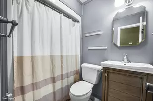 172 Lawton Ln, Bolingbrook, IL 60440 - Photo 7