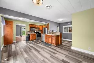 172 Lawton Ln, Bolingbrook, IL 60440 - Photo 5