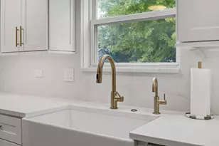 135 Celebration Ct, Hainesville, IL 60073 - Photo 11