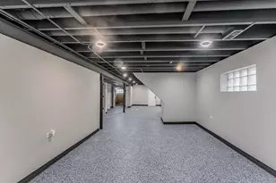 6351 S Kilbourn Ave, Chicago, IL 60629 - Photo 31