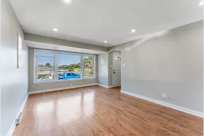 6351 S Kilbourn Avenue, Chicago, IL 60629 - Photo 7