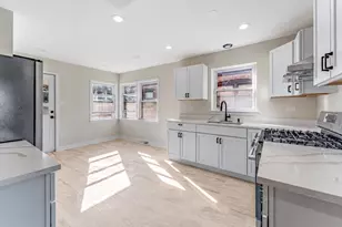 6351 S Kilbourn Ave, Chicago, IL 60629 - Photo 9