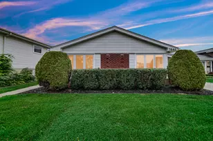 7846 Maple St, Morton Grove, IL 60053 - Photo 1