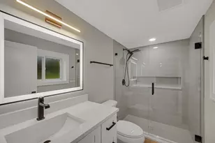 7846 Maple St, Morton Grove, IL 60053 - Photo 11