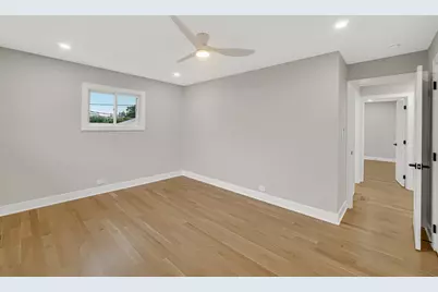 7846 Maple Street, Morton Grove, IL 60053 - Photo 17
