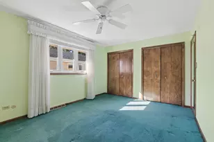 15324 Heather Ct, Orland Park, IL 60462 - Photo 9