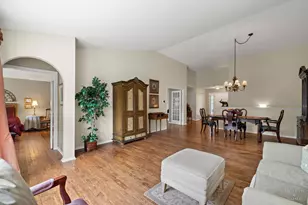 1352 Evergreen Ln, Pingree Grove, IL 60140 - Photo 15