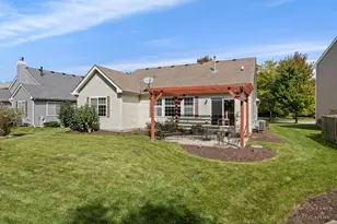 1352 Evergreen Ln, Pingree Grove, IL 60140 - Photo 3