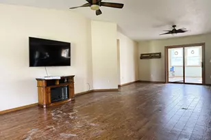 1910 Lakeview Ln, Dixon, IL 61021 - Photo 5