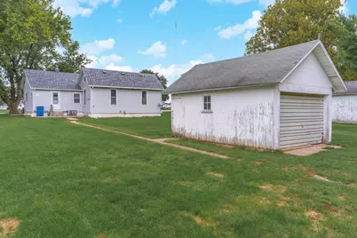 118 W Van Alstyne Street, Cullom, IL 60929 - Photo 7