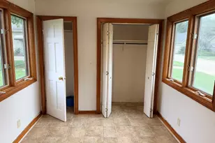 403 E 9th St, Peru, IL 61354 - Photo 7