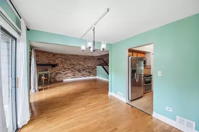 105 W Dover Drive, Mount Prospect, IL 60056 - Photo 7