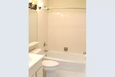 125 Acacia Circle #112, Indian Head Park, IL 60525 - Photo 11