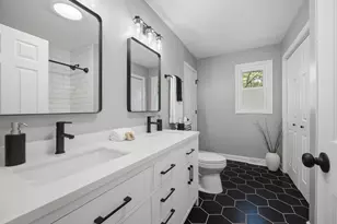 8009 Winter Cir, Downers Grove, IL 60516 - Photo 21