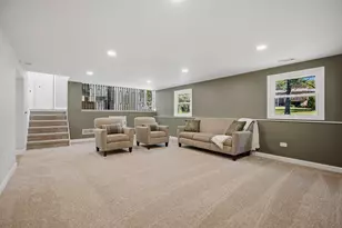 8009 Winter Cir, Downers Grove, IL 60516 - Photo 17