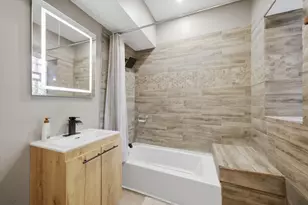 231 E 59th St, Chicago, IL 60637 - Photo 15